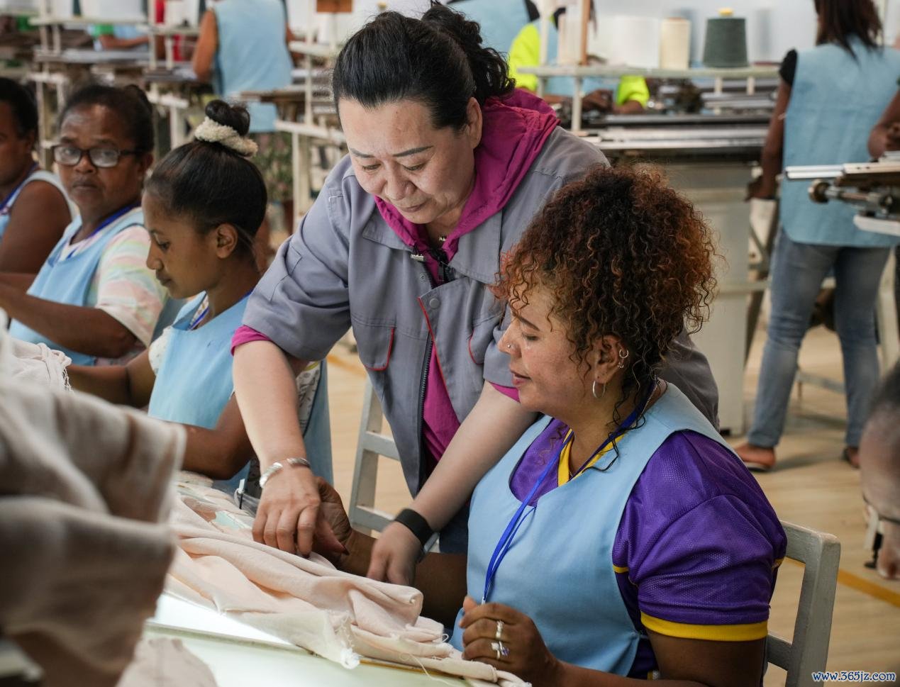 e163ad40bab045a59d5c1d2f8fef2290.jpeg e163ad40bab045a59d5c1d2f8fef2290.jpeg